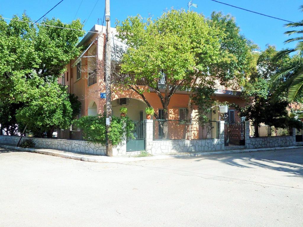 Stamoulis Apartments Айя-Евфимия Экстерьер фото