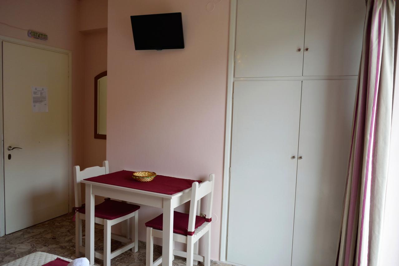 Stamoulis Apartments Айя-Евфимия Экстерьер фото
