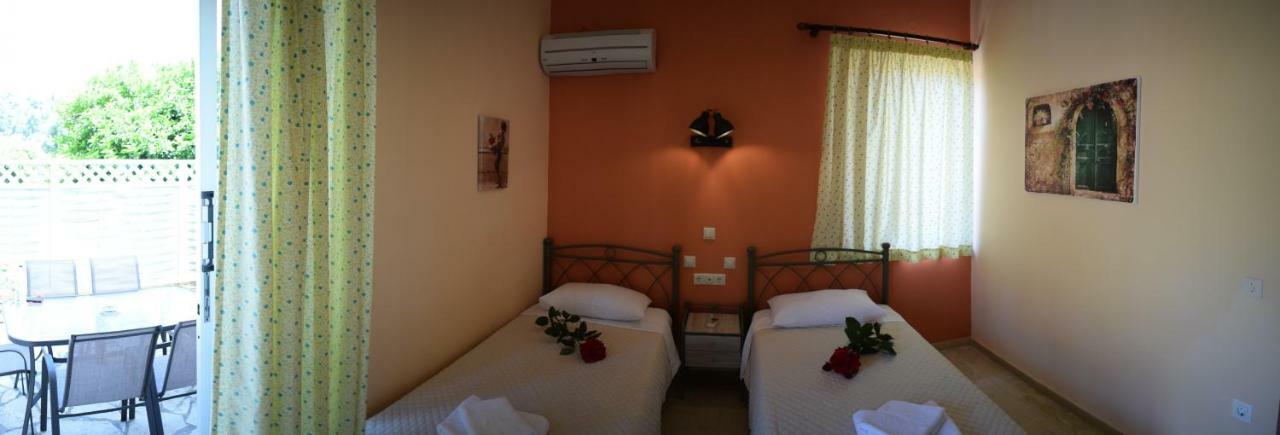 Stamoulis Apartments Айя-Евфимия Экстерьер фото
